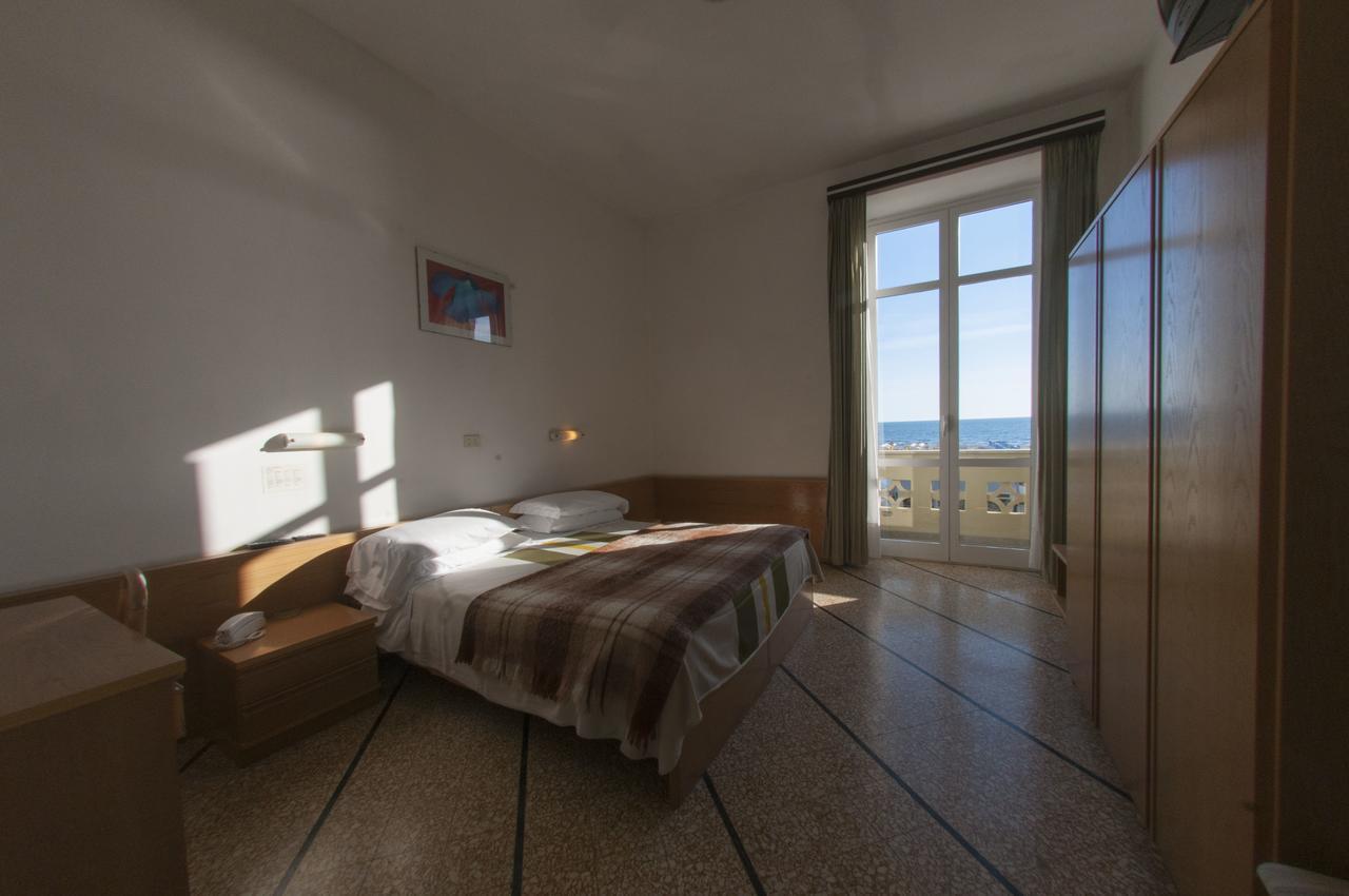 Hotel Valdinievole Lido di Camaiore Exterior foto
